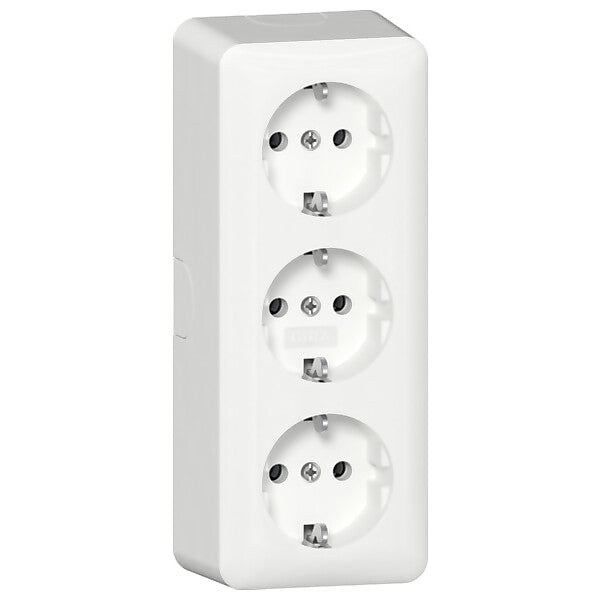 Gira 3fSCHUKO-Steckd.+Montagep. AP Reinweiß 478913